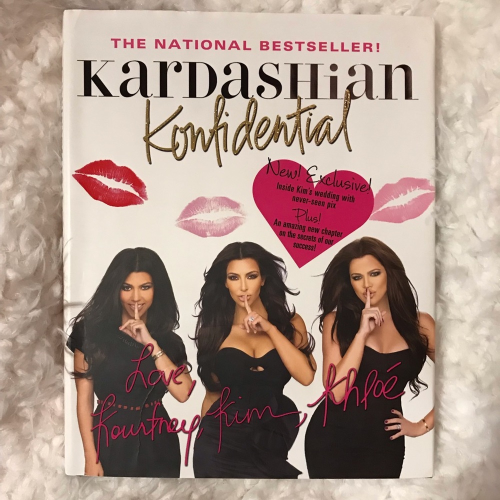 Kim kardashian book💋